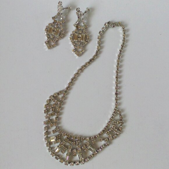 Vintage rhinestone necklace and earrings - Picture 1 of 13